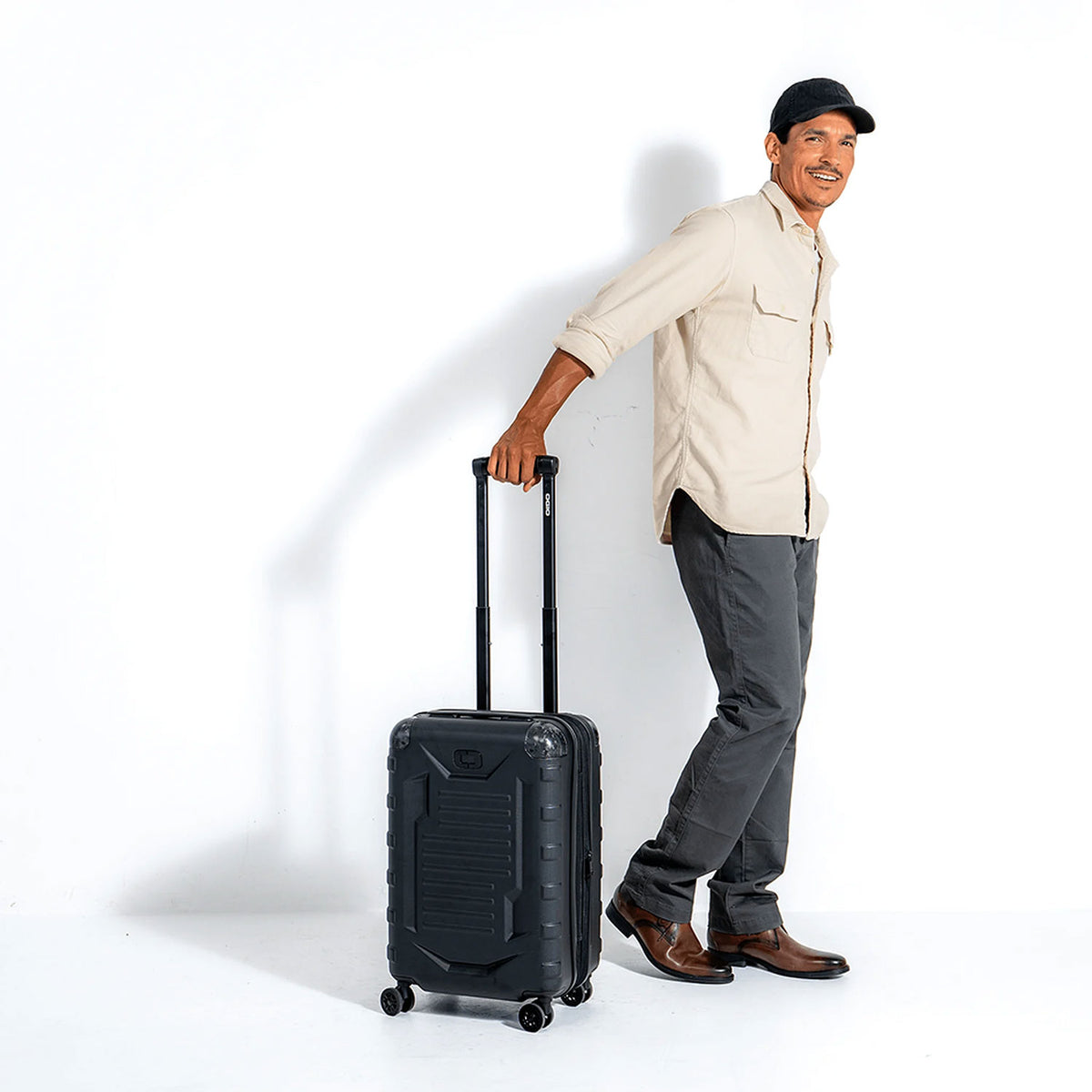 Ogio Renegade Vault Carry-On Black