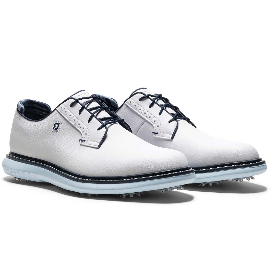 (取寄) フットジョイ メンズ トラディションズ ブルシャー FootJoy men Traditions Blucher White/Sky Blue/Camo FootJoy Traditions Blucher Golf Shoes White/Sky Blue/Camo – Golf